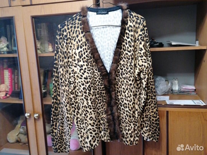 Кофта женская теплая на пуговиц ах итальянская