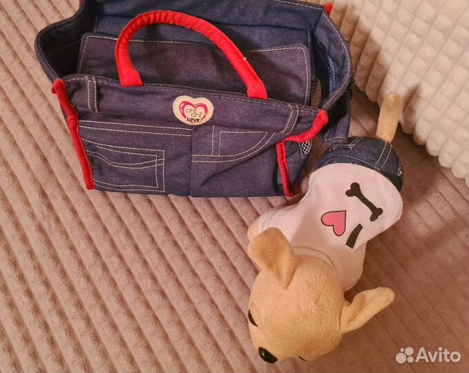 Игрушка чихуахуа chi-chi love в джинсовой сумочке