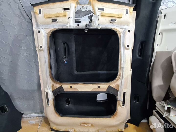 Потолок Mercedes W213