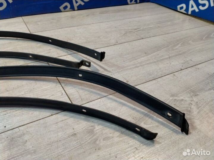 Накладка на крыло Toyota Mark Ii GX90 1GFE 1996.03