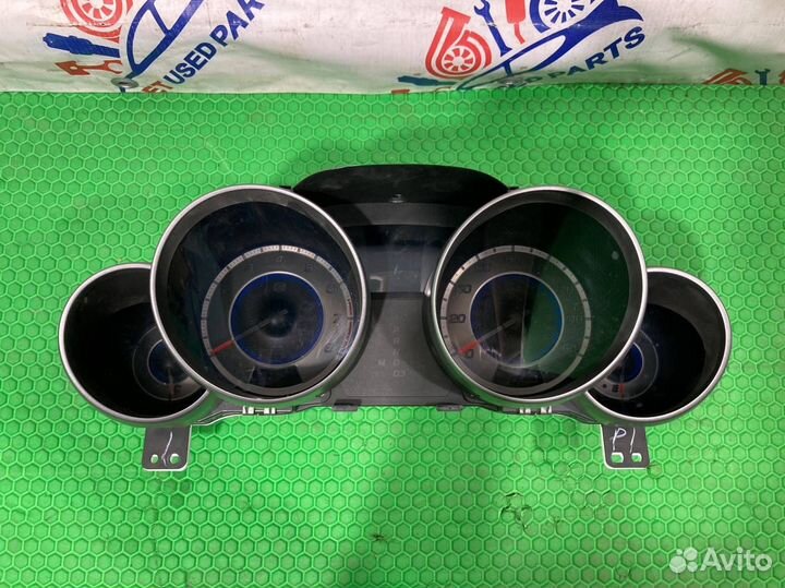 Щиток приборов (спидометр) панель Acura Mdx YD2