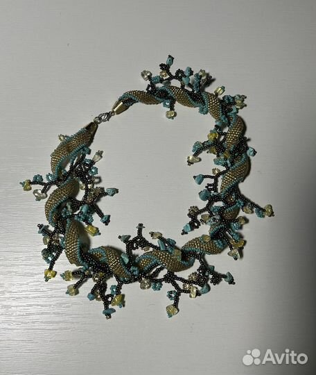 Колье из бисера