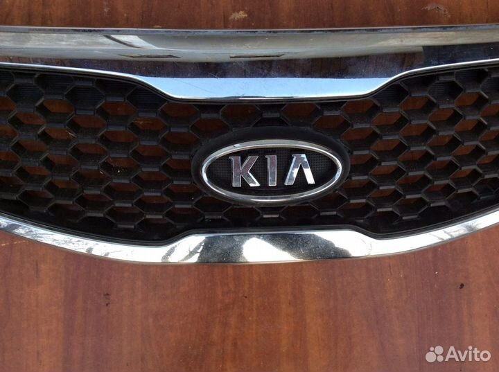 Решётка радиатора Кia Sorento 2