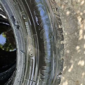 Yokohama Ice Guard IG60 215/60 R17