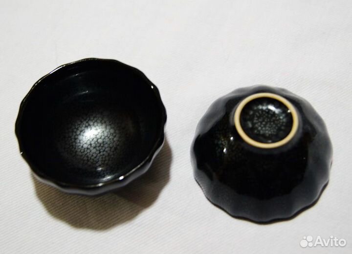 Чайная утварь и статуэтки