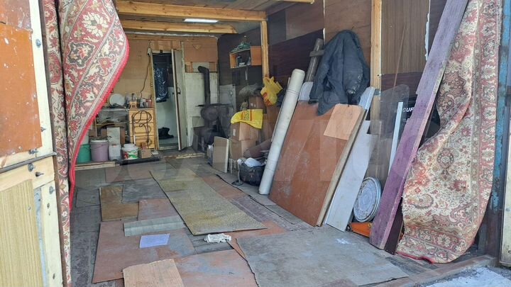 Гараж, > 30 м²