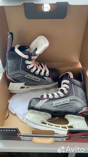 Хоккейные детские коньки Bauer