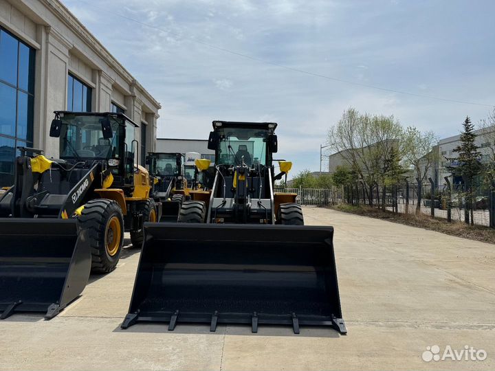 Фронтальный погрузчик XCMG ZL30FV, 2024