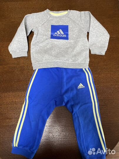 Спортивный костюм adidas