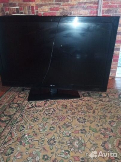 Телевизор бу на запчасти LG