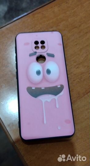 Чехол на телефон