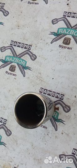 Насадка на глушитель снята с Ваз 2112