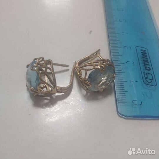 Золотые серьги с топазом