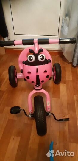 Детский трехколесный велосипед новый