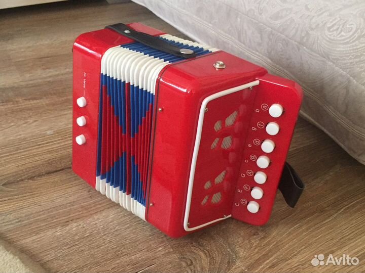 Детские музыкальные игрушки