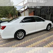 Toyota Camry 2.0 AT, 2014, 298 000 км, с пробегом, цена 1 500 000 руб.