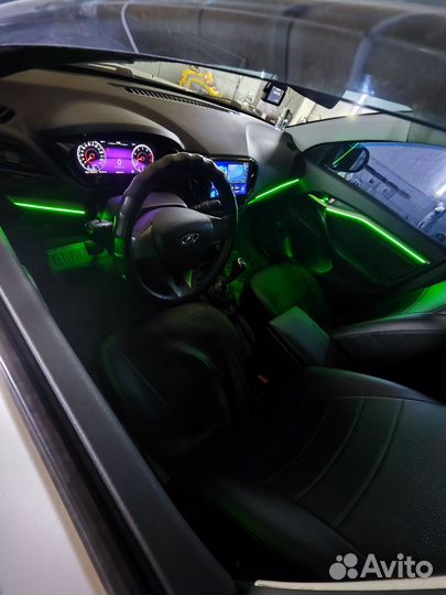 Подсветка салона автомобиля