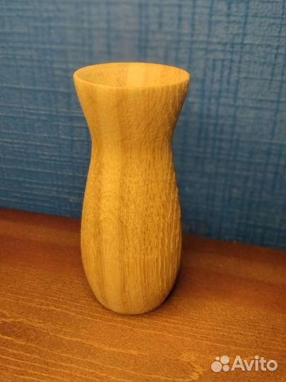 Ваза дубовая ручной работы