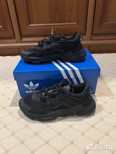 Кроссовки Adidas Ozweego оригинал 6.5US 8.5US