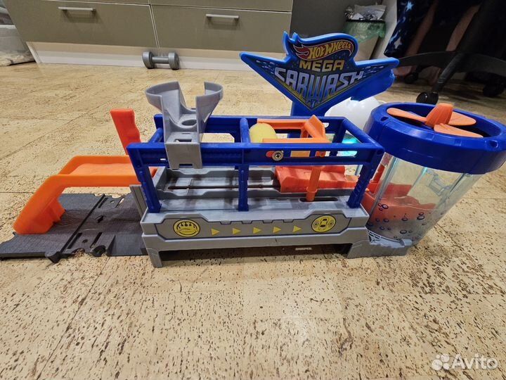 Детские игрушки Hot wheels