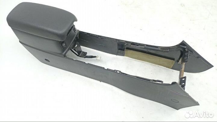 Консоль между сидений Mazda 6 GG LF 2005