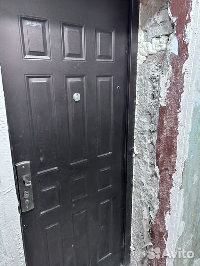 Дверь входная металлическая