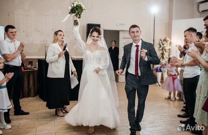 Ведущий на свадьбу