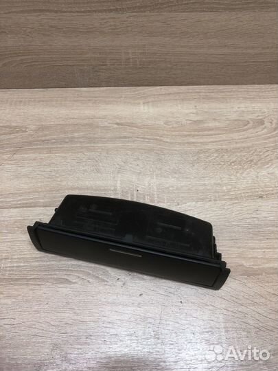Бардачок нижней консоли BMW e46