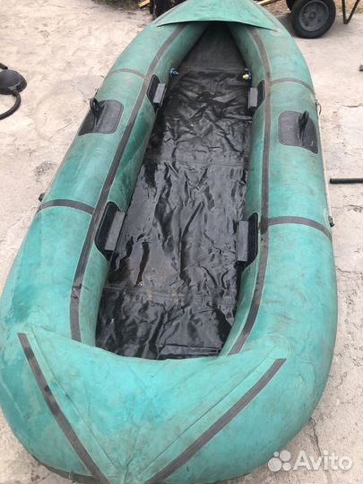 Надувная лодка