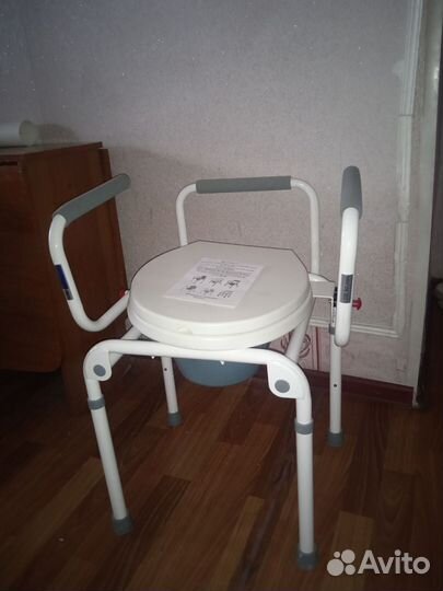 Санитарный стул туалет