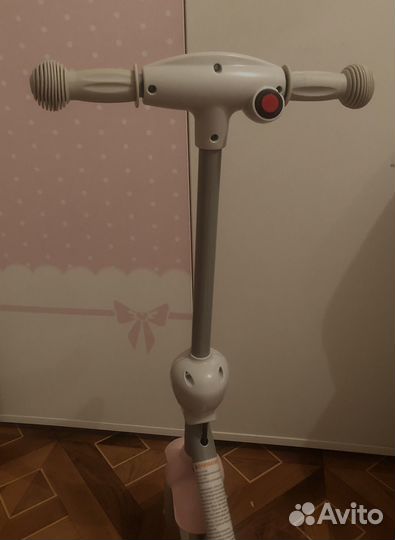 Электросамокат с мыльными пузырями