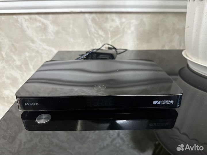 Ресивер триколор gs b621l