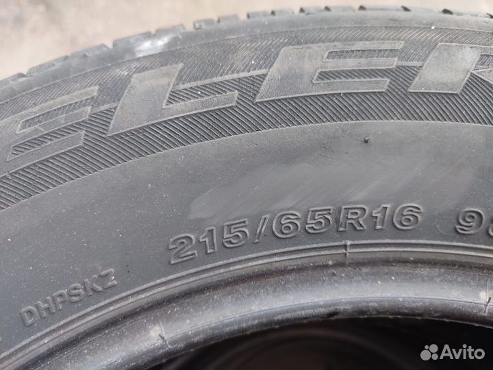 Bridgestone Dueler H/P Sport 215/65 R16