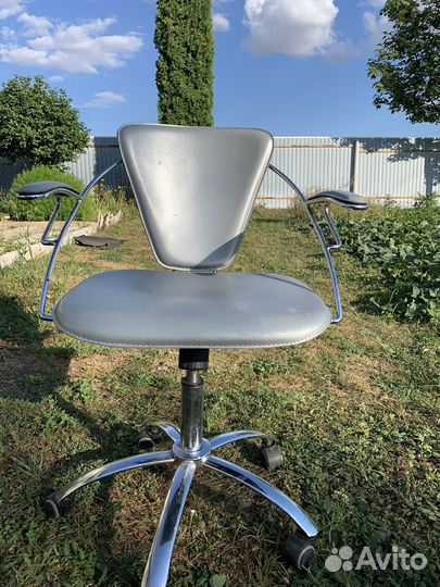 Компьютерный стул