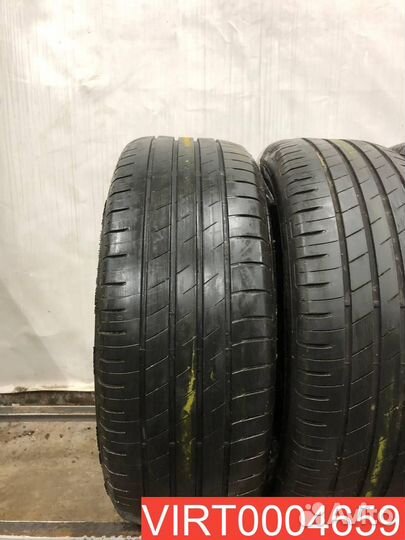 Goodyear EfficientGrip Performance 215/55 R17 98W