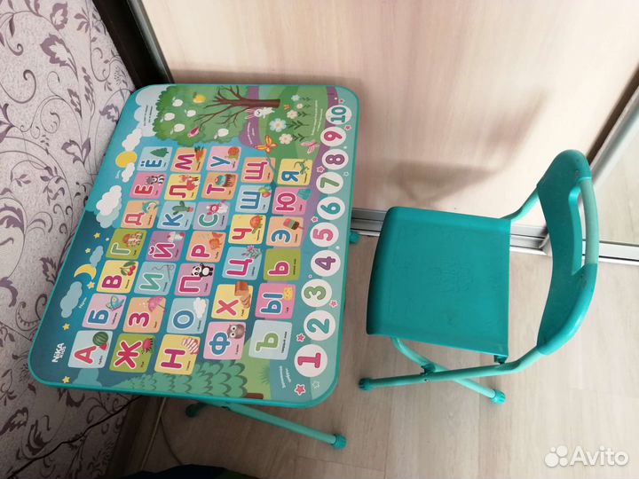 Детский стол и стул