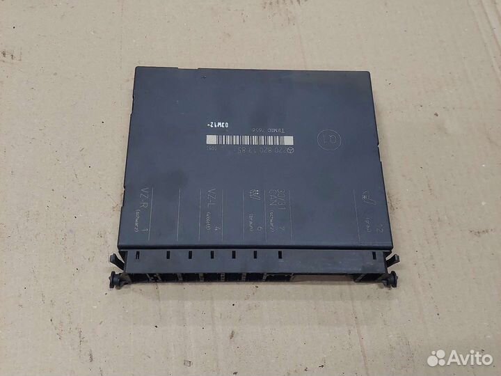 Блок управления задним сидением Mercedes W220