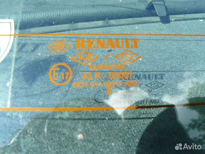 Стекло заднее для Renault Megane II
