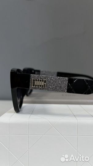 Солнцезащитные очки Dior