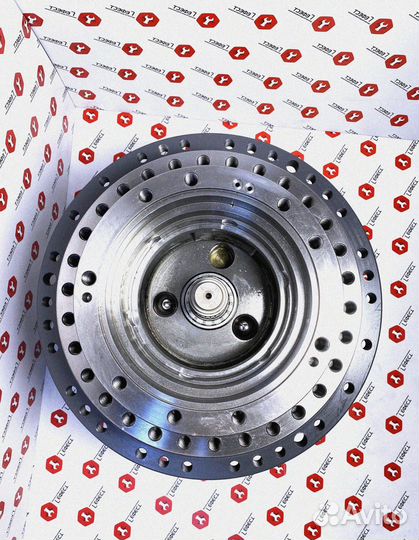 Бортовой редуктор Hyundai R140LC-7