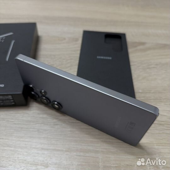 Samsung Galaxy S25 Ultra, 12/256 ГБ