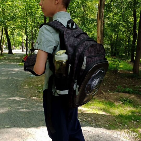 Рюкзак школьный для мальчика новый