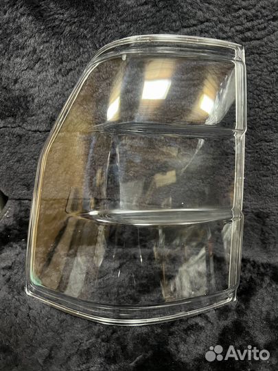 Стекло заднего фонаря фары левое Паджеро 4
