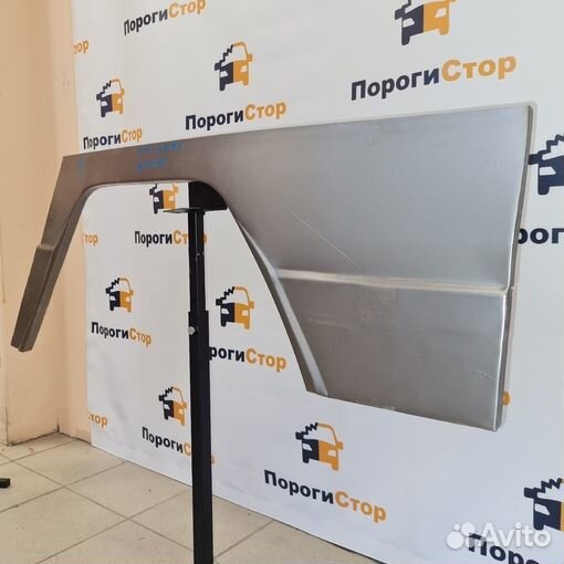 Кузовная арка заднего правого крыла Mercedes W463