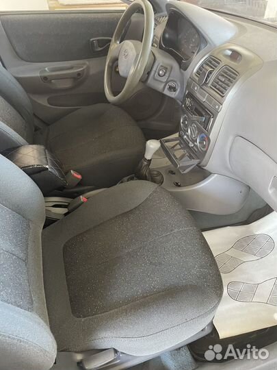 Hyundai accent