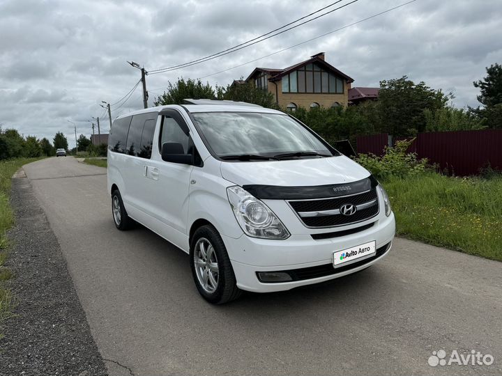 Hyundai Grand Starex 2.5 AT, 2012, 195 254 км