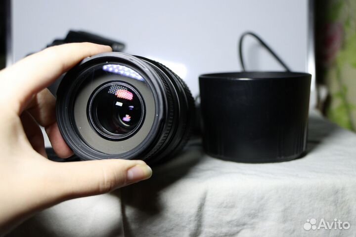 Комплект Зеркальный фотоаппарат canon eos 2000d