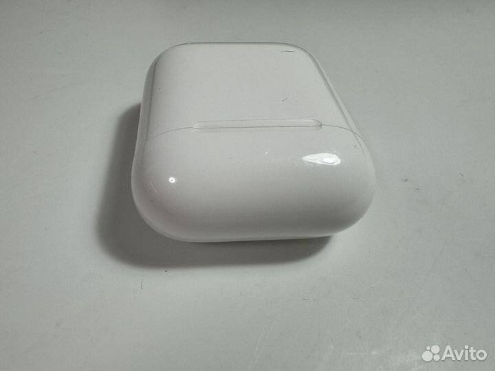 Оригинальный кейс для Apple Airpods 2