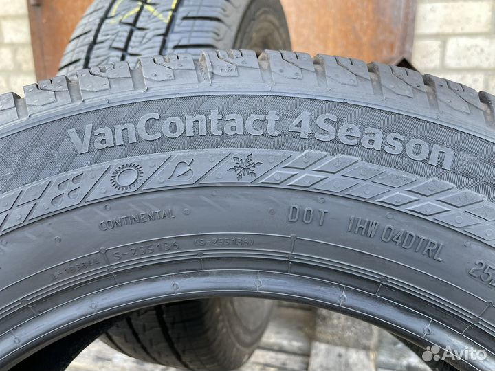 Continental VanContact 4Season 215/65 R16C