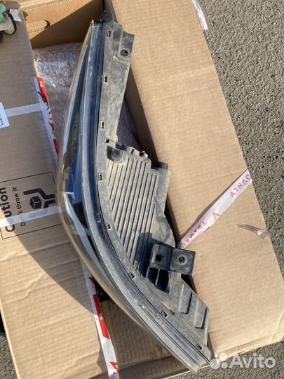 Фара на hyundai solaris 2 передняя правая